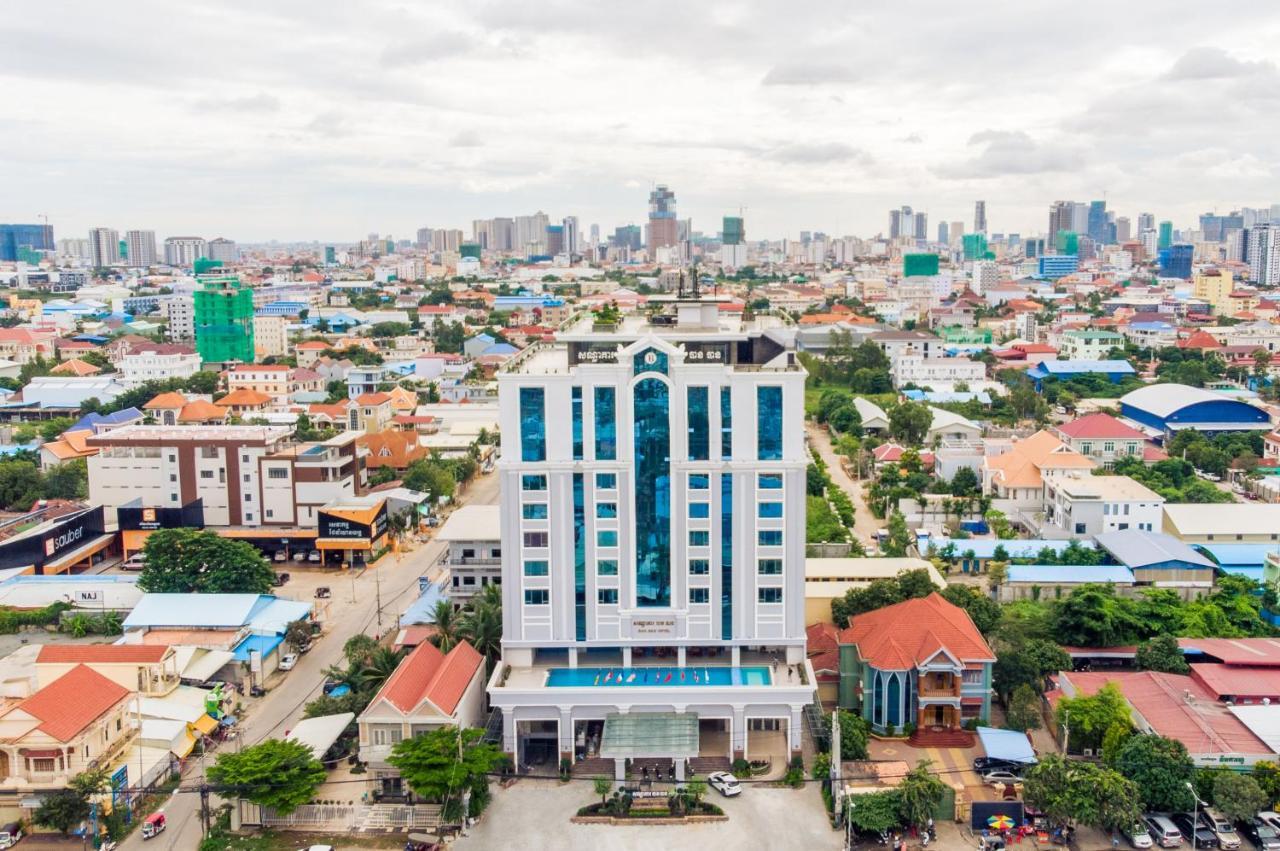 Ban Ban Hotel Phnom Penh Exterior foto
